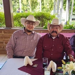 Meet your Posher, Christian